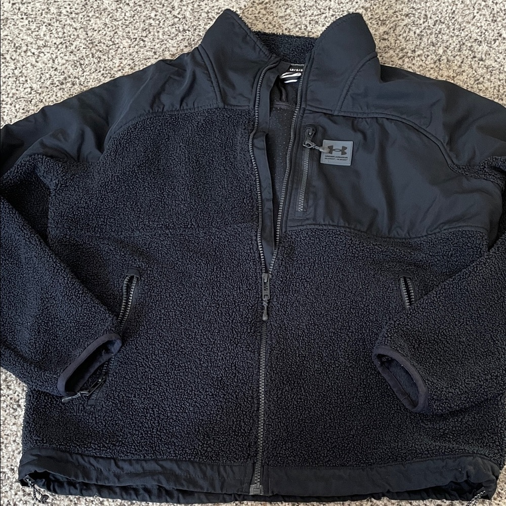 Under Armour men’s black mission boucle zip up jacket size large